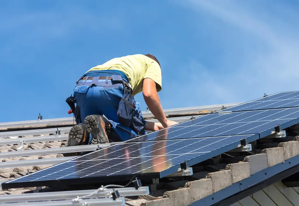 Imagen 03 Roofing solar installation